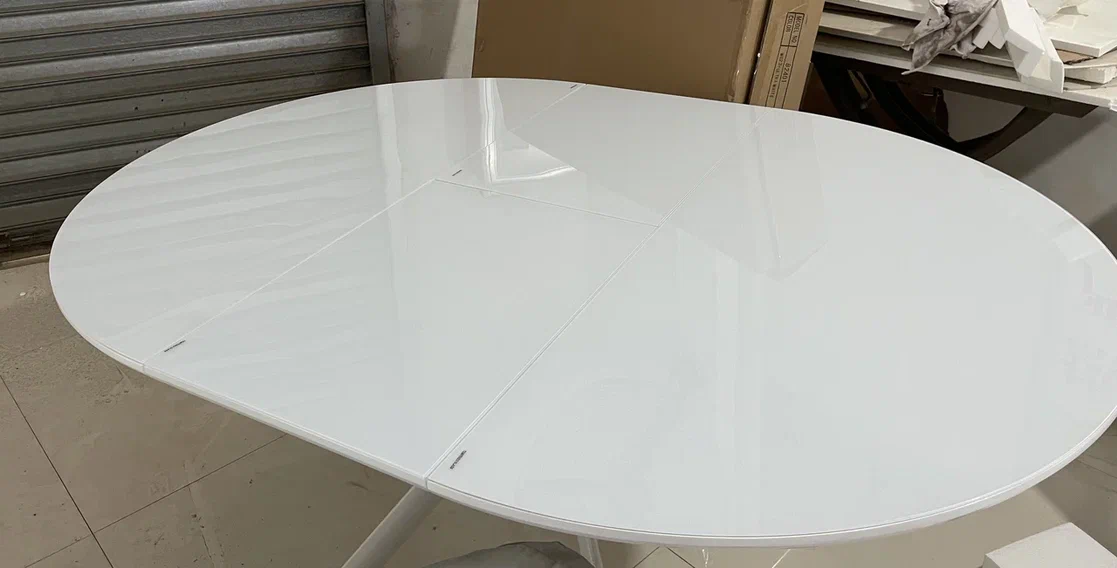 B2401 (4) Стол обеденный белый глянец, стекло экстрабелое, вставка стекло